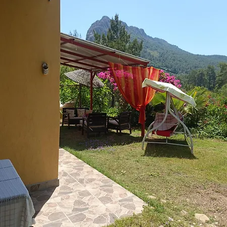 Cirali Sunny House شقة