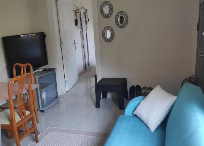 Cirali Sunny House شقة *