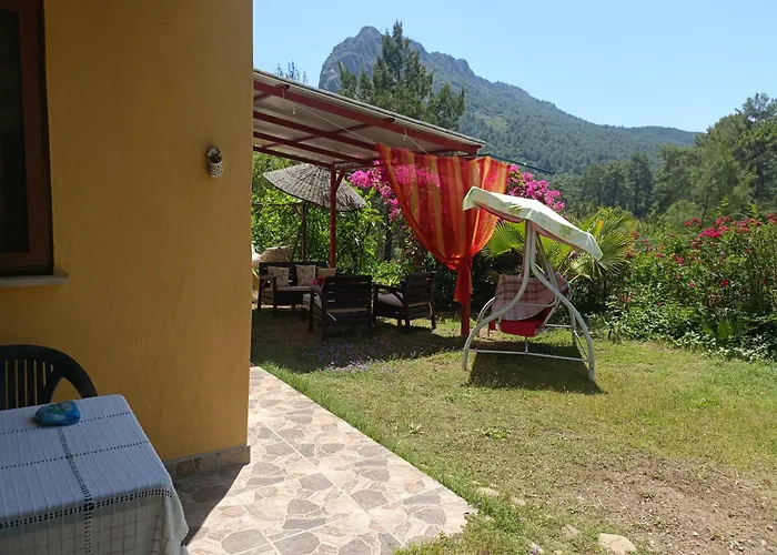 Cirali Sunny House شقة