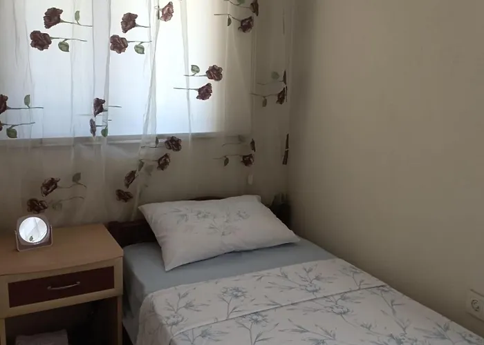 Lejlighed Cirali Sunny House *